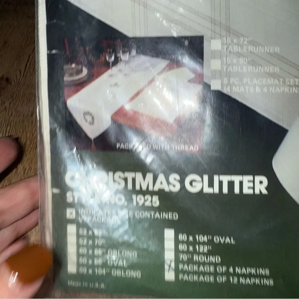 Set of 4 Christmas Glitter Napkins Progress 17